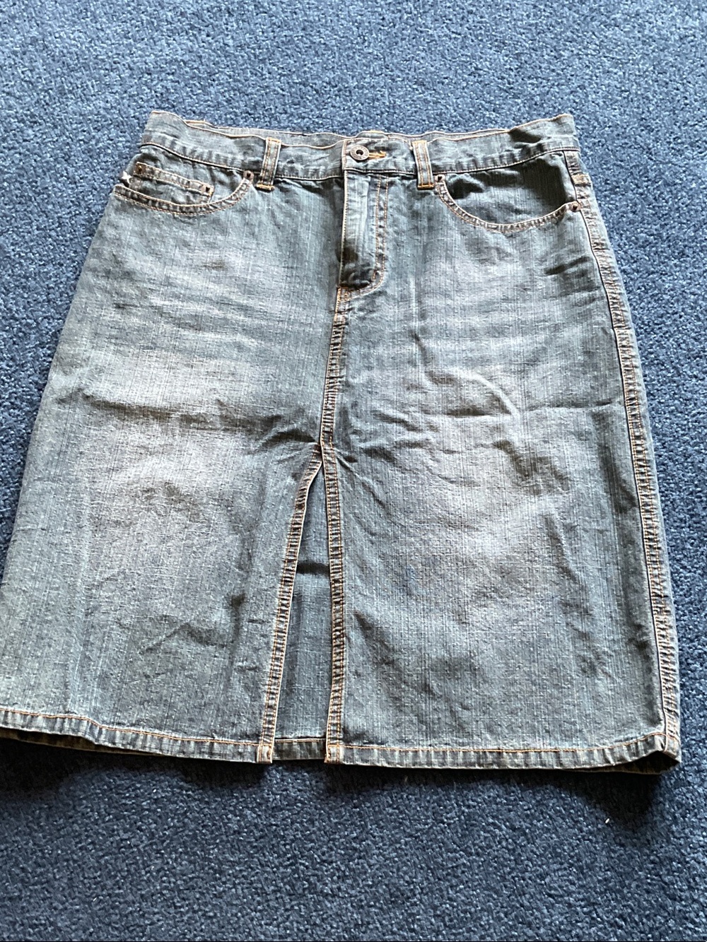 Express Denim Midi Skirt in Medium Blue Wash